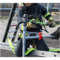 Zestaw lanca gaśnicza przebijająca do dachów MKD 35 - 1000 - A z młotem 4kg kod. MRTMK1027