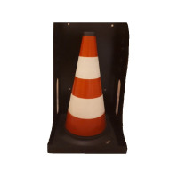 Uchwyt montażowy na pachołek na samochód