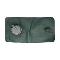 Pojemnik z pompką do symulacji krwotoku