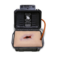 Trenażer tamowania krwotoku – rana odłamkowa (Techline – Shrapnel Wound in a Box®)