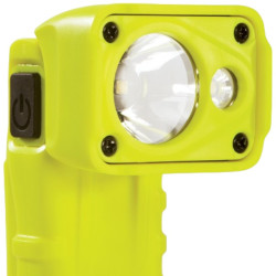 Latarka LED PELI 3415, ATEX Strefa 0 przedstawione z perspektywy przedniej, oddalonej