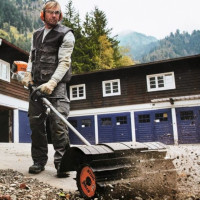 Kombisystem KM 131 R kombimotor STIHL kod. 41802000588