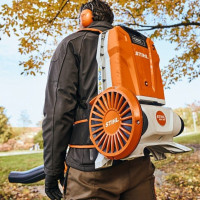 Dmuchawa akumulatorowa BGA 300 AS-System [bez akumulatora i ładowarki] STIHL kod. BA030115914