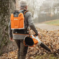 Dmuchawa akumulatorowa BGA 200 AP-System [bez akumulatora i ładowarki] STIHL kod. BA010115900